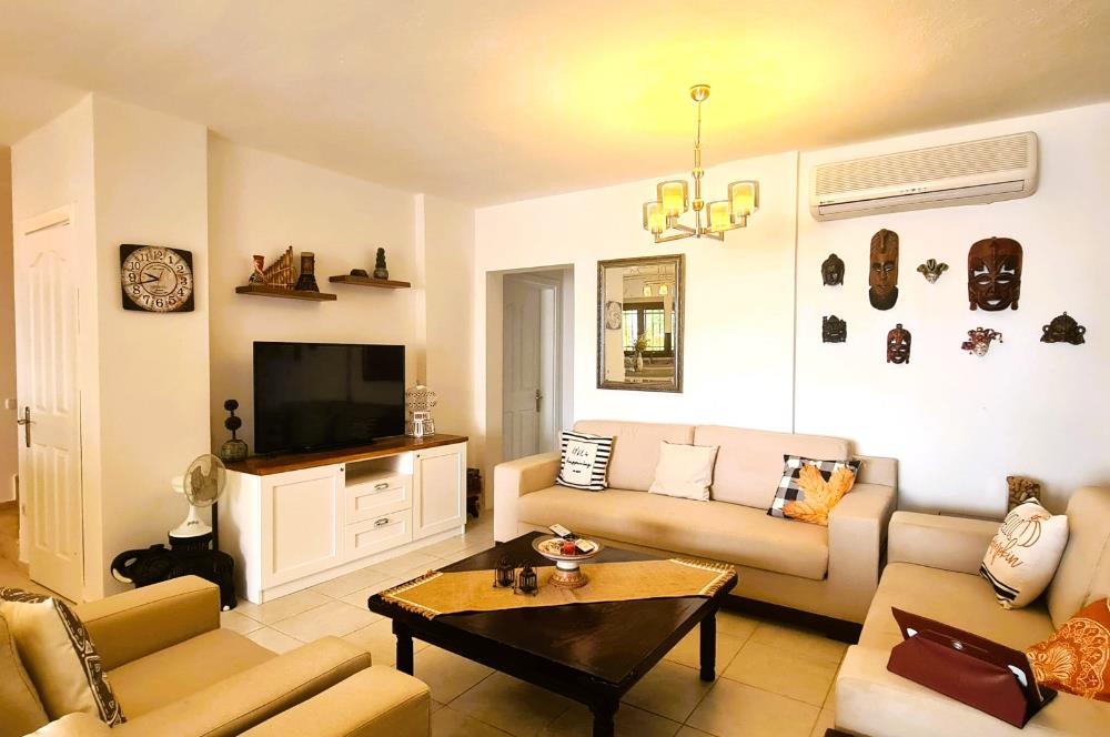 BODRUM MERKEZDE KALE MANZARALI EŞYALI EŞYASIZ 6+1 KİRALIK VİLLA