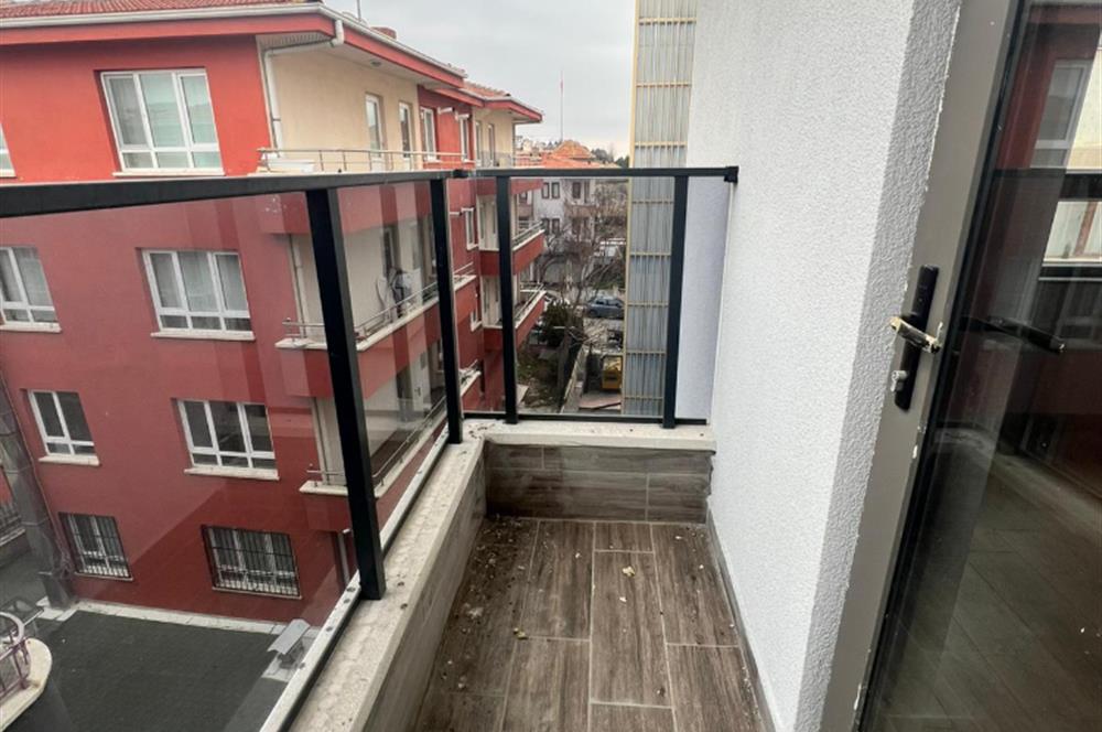 BAHÇELİEVLER'DE GÖL MANZARALI SIFIR 2+1 SATILIK DAİRE