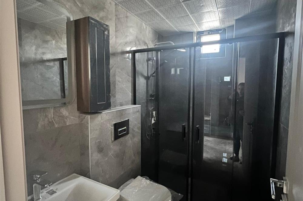 BAHÇELİEVLER'DE GÖL MANZARALI SIFIR 2+1 SATILIK DAİRE