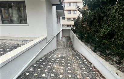 BAHÇELİEVLER'DE GÖL MANZARALI SIFIR 2+1 SATILIK DAİRE