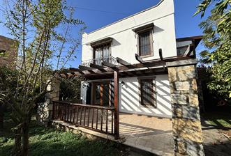 BODRUM KADIKALESİNDE DENİZE YÜRÜME MESAFESİNDE MEYVE AĞAÇLARI İÇERİSİNDE  MÜSTAKİL VİLLA - 1 - 30941