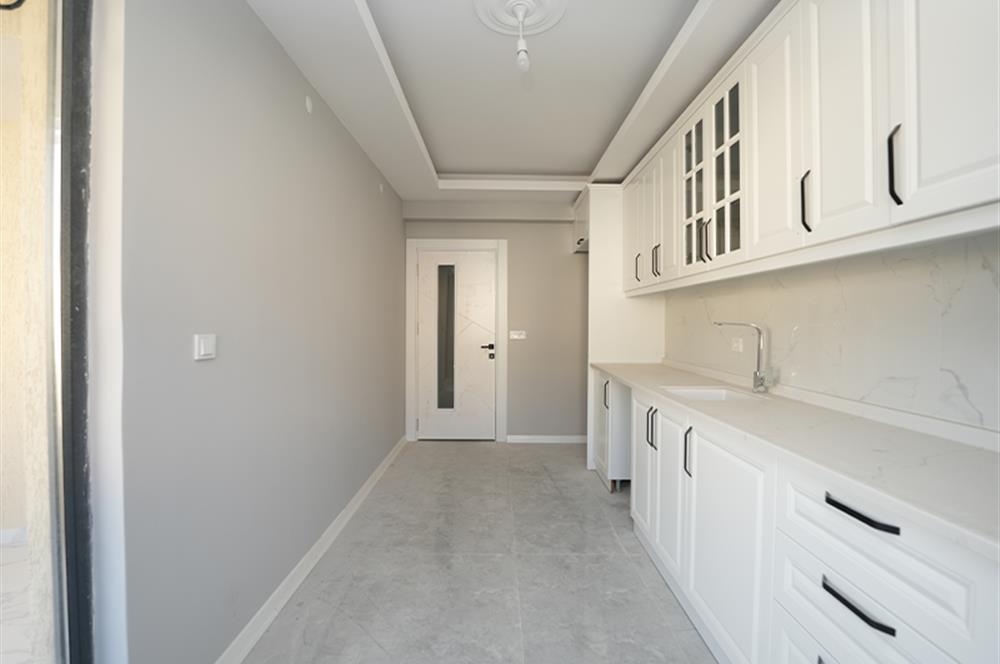 C21 Cius; Perşembe Pazarı Civarı 3 Cepheli 3+1 145 m2 Daire