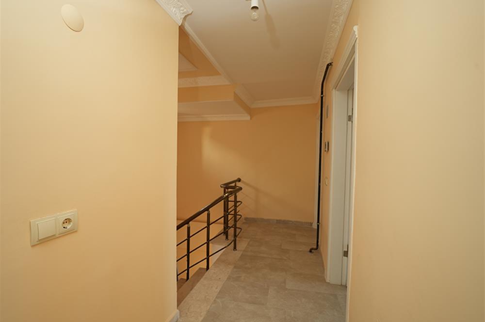 C21 Cius; Müstakil Girişli 4+1 Havuzlu 190 M2 Çatı Dubleksi