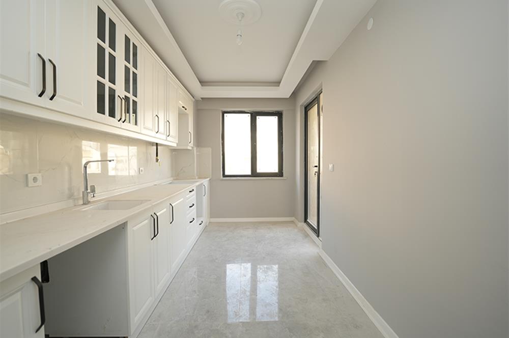 C21 Cius; Perşembe Pazarı Civarı 3 Cepheli 3+1 145 m2 Daire