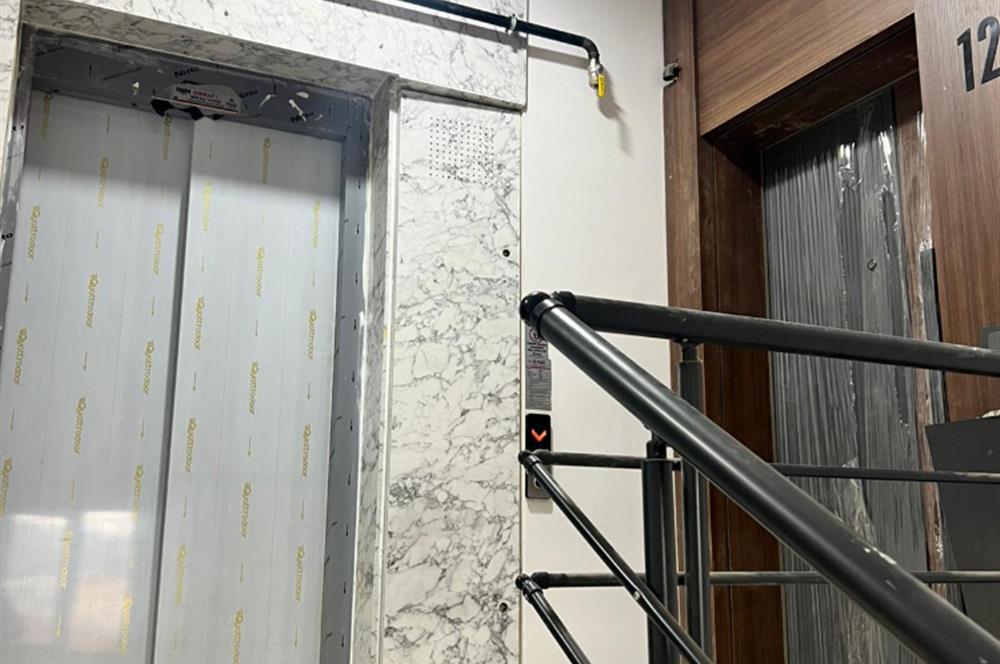 BAHÇELİEVLER'DE GÖL MANZARALI SIFIR 2+1 SATILIK DAİRE