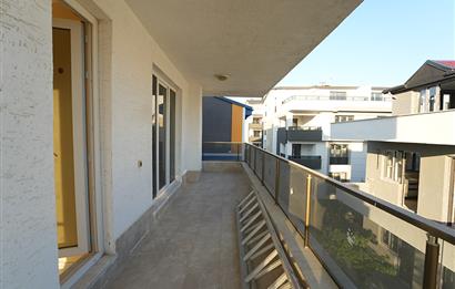 C21 Cius; Müstakil Girişli 4+1 Havuzlu 190 M2 Çatı Dubleksi