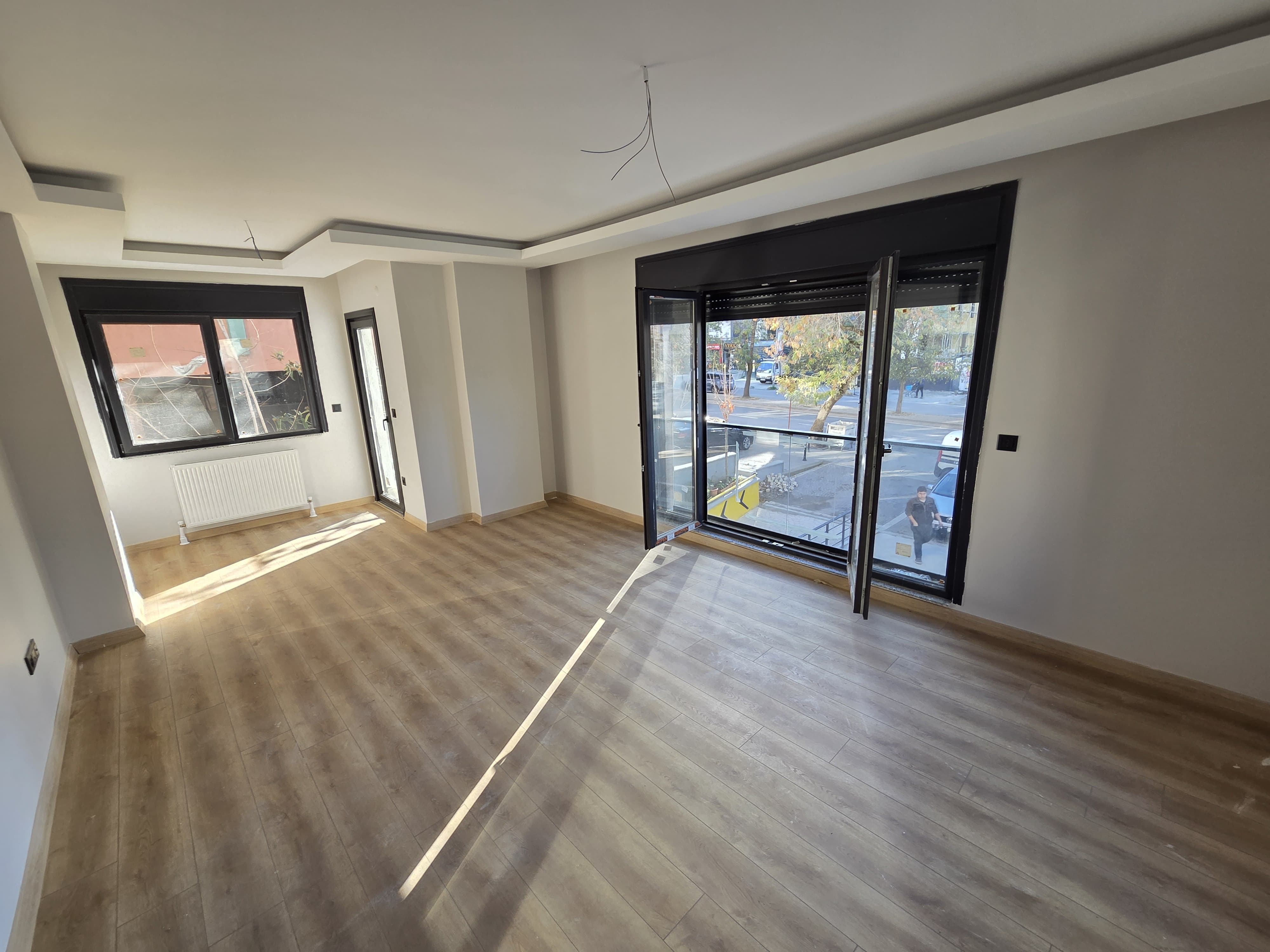 Minibüs Cad.Çemenzar Satılık 3+1 Daire