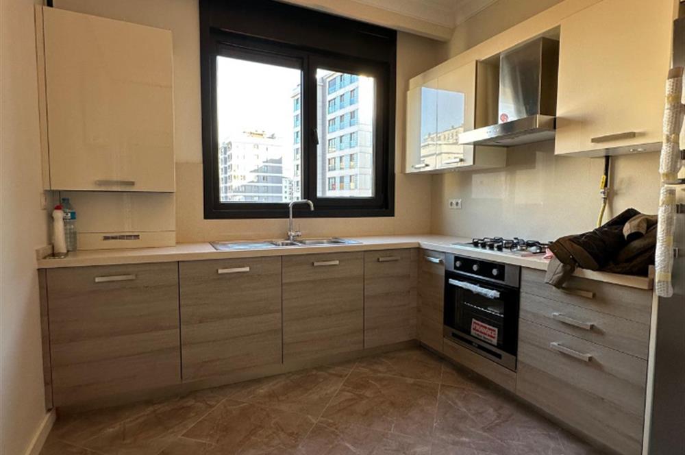 Göztepe Bağdat Caddesi'ne Yakın 3+1 Net 105 m2