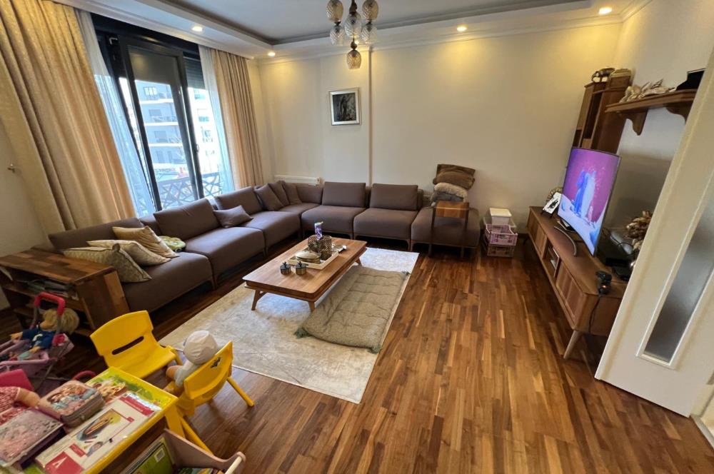 KAZASKER MİNİBÜS CADDESİ ÜZERİNDE SATILIK 3+1 DAİRE