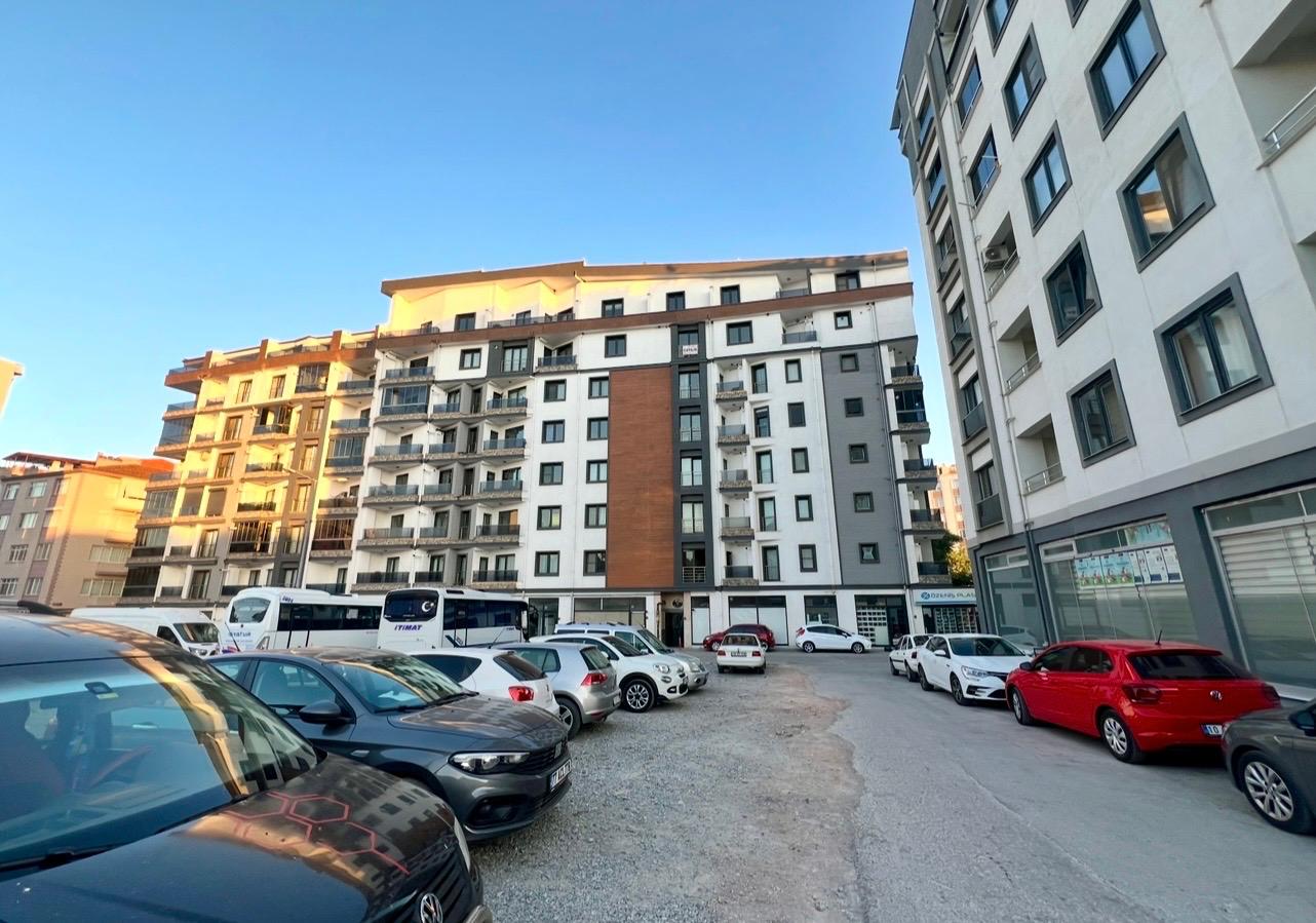 C21 BAL'DAN ÇAY MH. MERKEZİ LOKASYON SATILIK 2+1 MANZARALI DAİRE