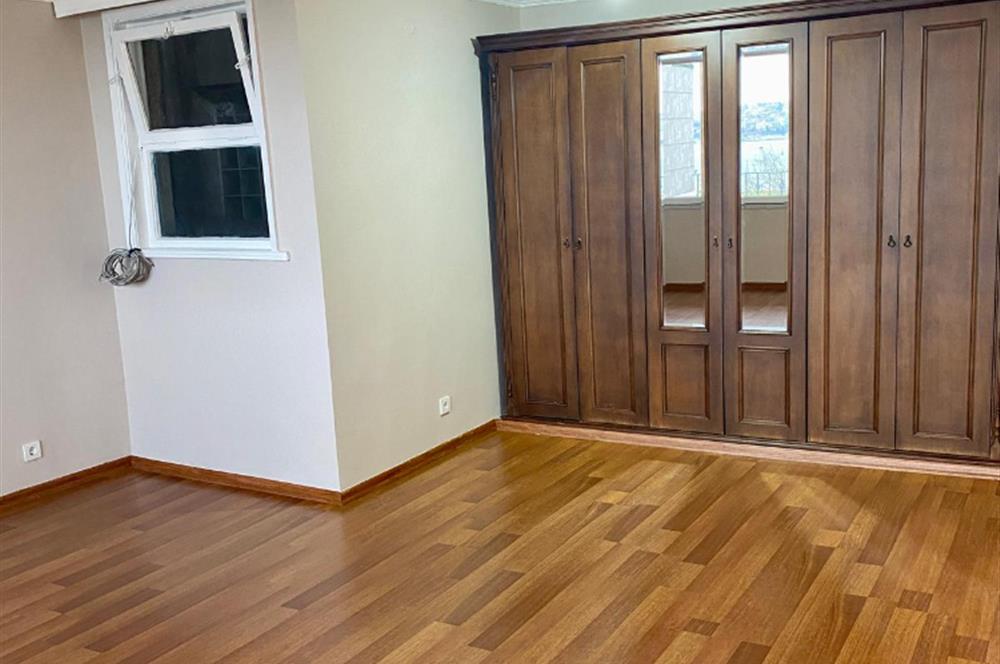 KABATAŞ’TA AÇIK DENİZ MANZARALI TERASLI GENİŞ DAİRE