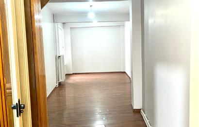 KABATAŞ’TA AÇIK DENİZ MANZARALI TERASLI GENİŞ DAİRE