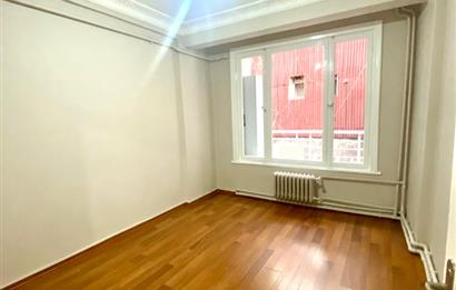 KABATAŞ’TA AÇIK DENİZ MANZARALI TERASLI GENİŞ DAİRE