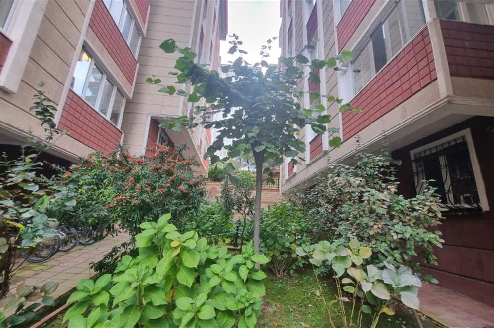 AYAZAĞA CEMRE SİTESİNDE  4+1  SATILIK 2 BANYOLU 