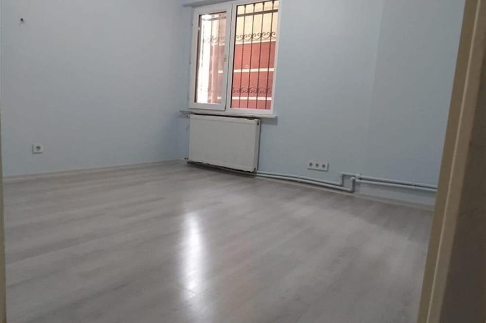 AYAZAĞA CEMRE SİTESİNDE  4+1  SATILIK 2 BANYOLU 