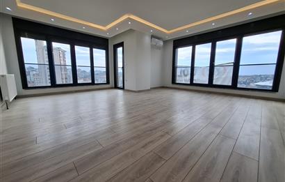 Kızıltoprak'ta Deniz Manzaralı Satılık 3+1 Daire