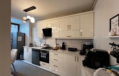 TOPHANE' DE 2+1 BAHCE KULLANIMLI SATILIK 