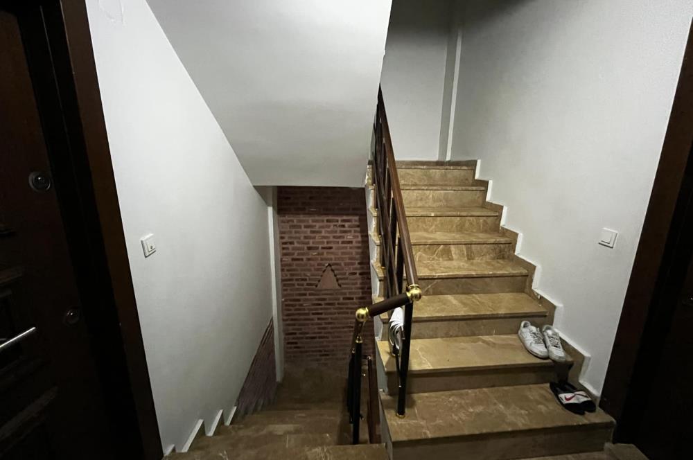 TOPHANE' DE 2+1 BAHCE KULLANIMLI SATILIK 