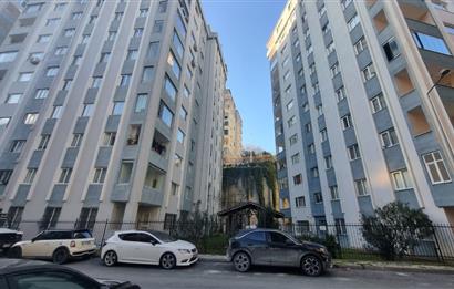 AYAZAĞA DOKTORLAR SİTESİ 3+1 SATILIK 