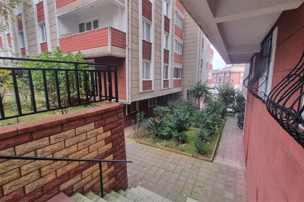 AYAZAĞA CEMRE SİTESİNDE  4+1  SATILIK 2 BANYOLU 