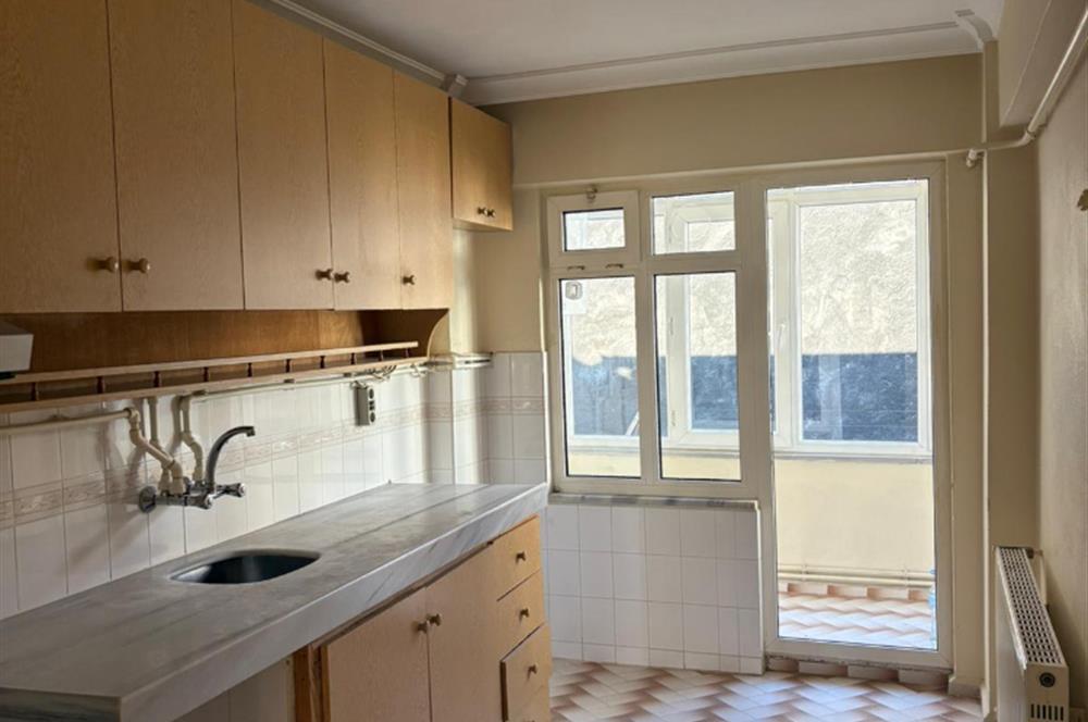 C21 Cius; Perşembe Pazarı Civarında 2+1 Fırsat Daire