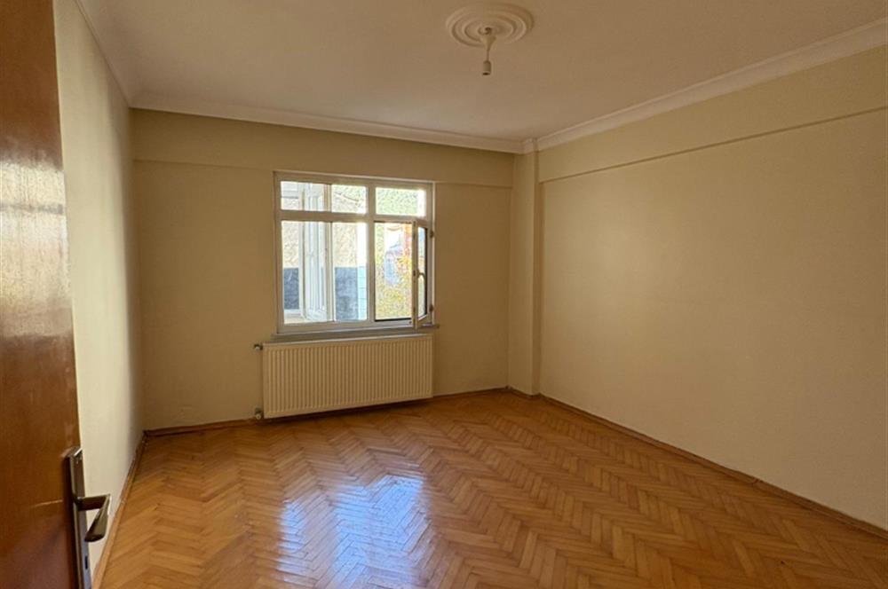 C21 Cius; Perşembe Pazarı Civarında 2+1 Fırsat Daire