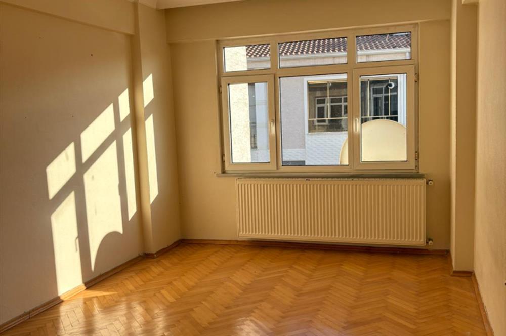 C21 Cius; Perşembe Pazarı Civarında 2+1 Fırsat Daire