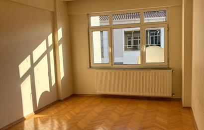 C21 Cius; Perşembe Pazarı Civarında 2+1 Fırsat Daire