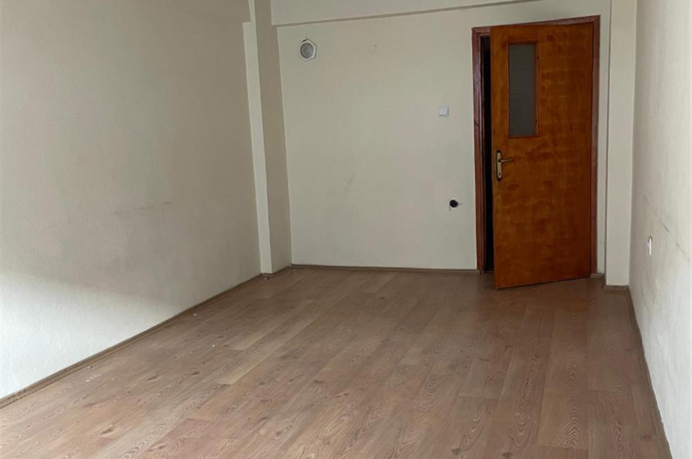 C21 Cius; Perşembe Pazarı Civarında 2+1 Satılık Daire