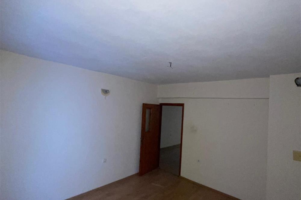 C21 Cius; Perşembe Pazarı Civarında 2+1 Satılık Daire