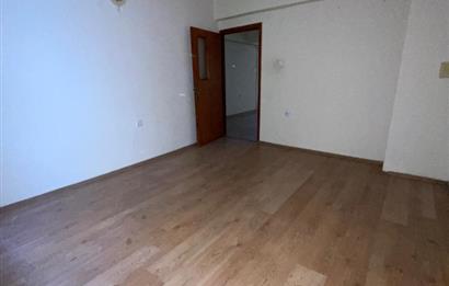 C21 Cius; Perşembe Pazarı Civarında 2+1 Satılık Daire