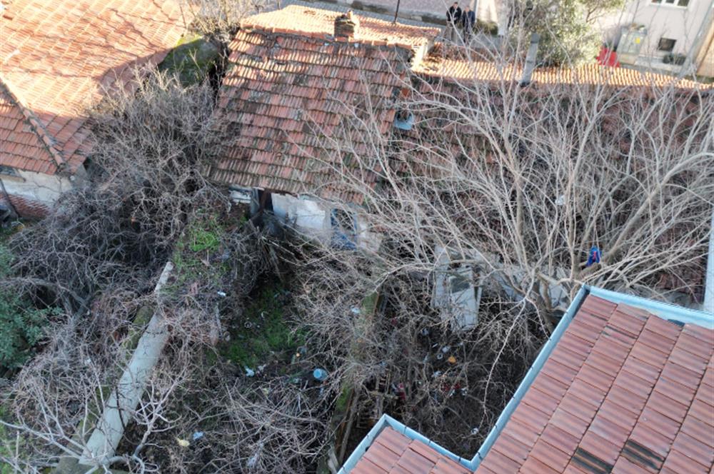 C21 BAL'DAN MALTEPE'DE 191M2 SATILIK ARSA !