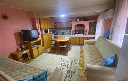 C21 BAL’DAN AYVALIK’TA SATILIK 3 KATLI RUM EVİ 