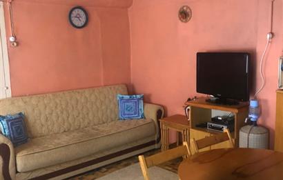 C21 BAL’DAN AYVALIK’TA SATILIK 3 KATLI RUM EVİ 