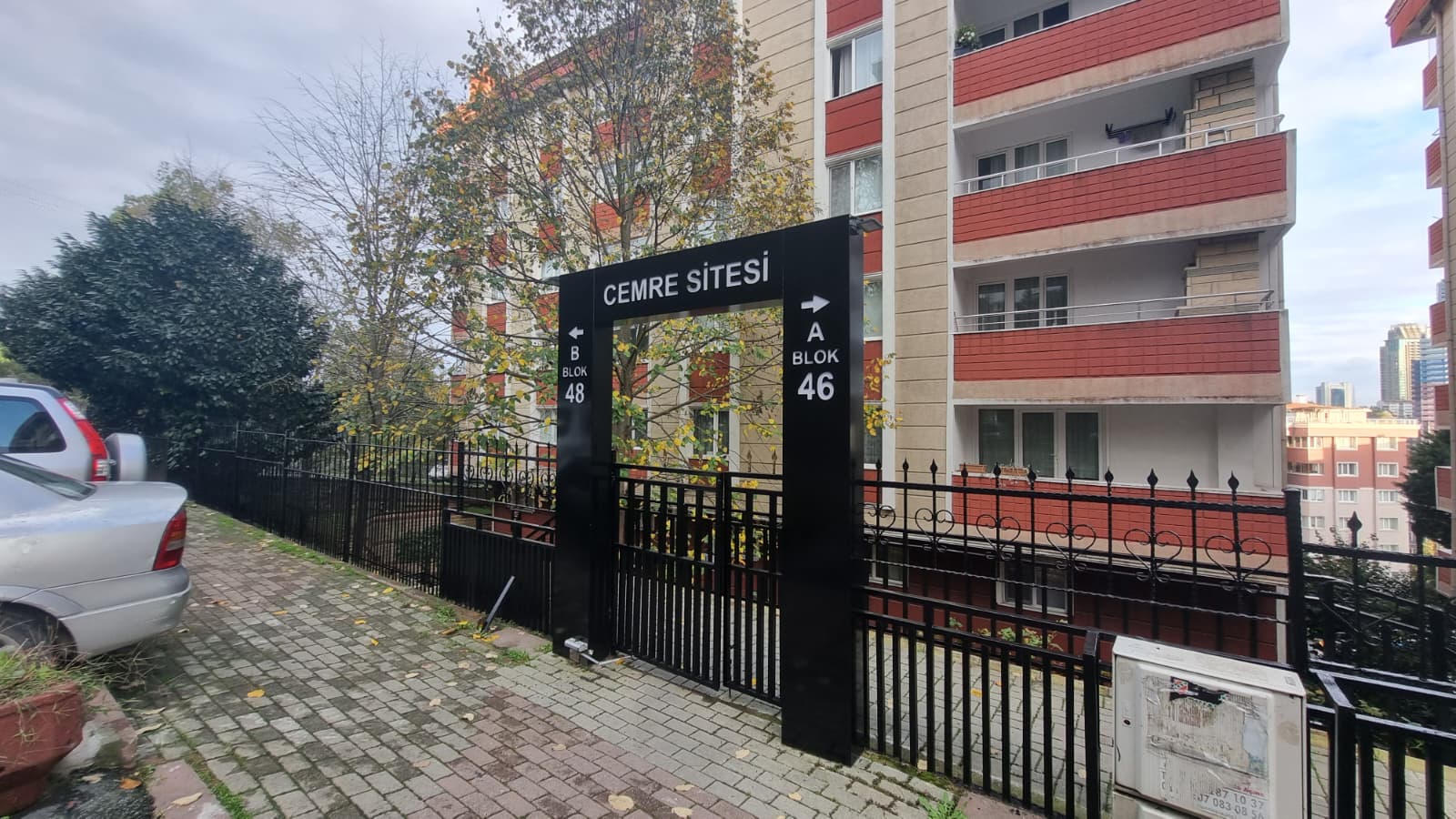 AYAZAĞA CEMRE SİTESİNDE  4+1  SATILIK 2 BANYOLU 