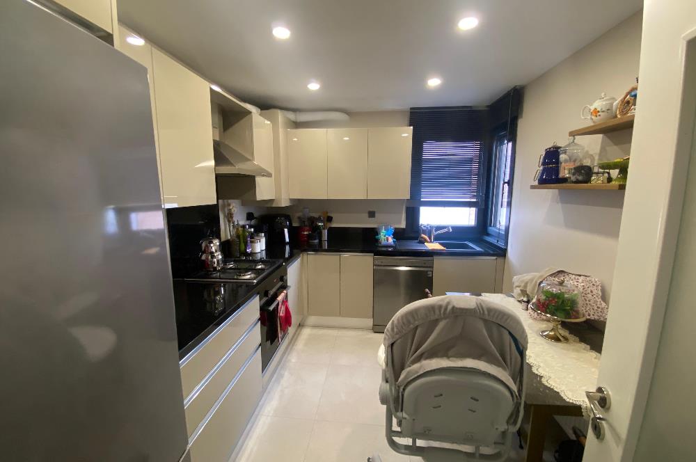 MARMARAY DURAĞINA 200M MESAFEDE 6 YILLIK BİNADA 3+1 DAİRE