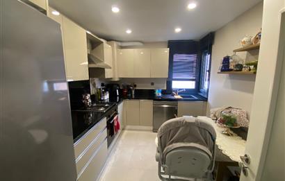 MARMARAY DURAĞINA 200M MESAFEDE 6 YILLIK BİNADA 3+1 DAİRE