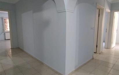 AYAZAĞA CEMRE SİTESİNDE  4+1  SATILIK 2 BANYOLU 