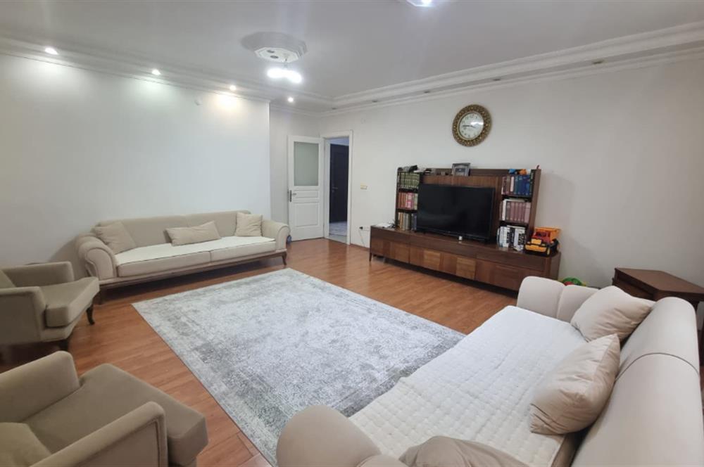 AYAZAĞA DOKTORLAR SİTESİ 3+1 SATILIK 