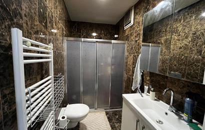 TOPHANE' DE 2+1 BAHCE KULLANIMLI SATILIK 