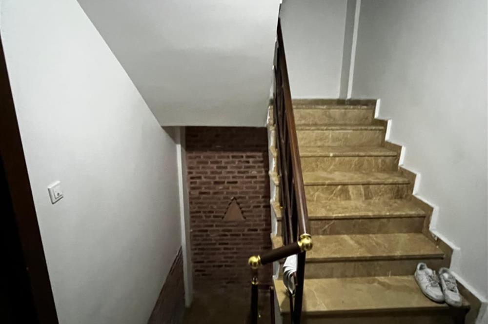 TOPHANE' DE 2+1 BAHCE KULLANIMLI SATILIK 