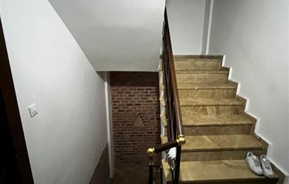 TOPHANE' DE 2+1 BAHCE KULLANIMLI SATILIK 