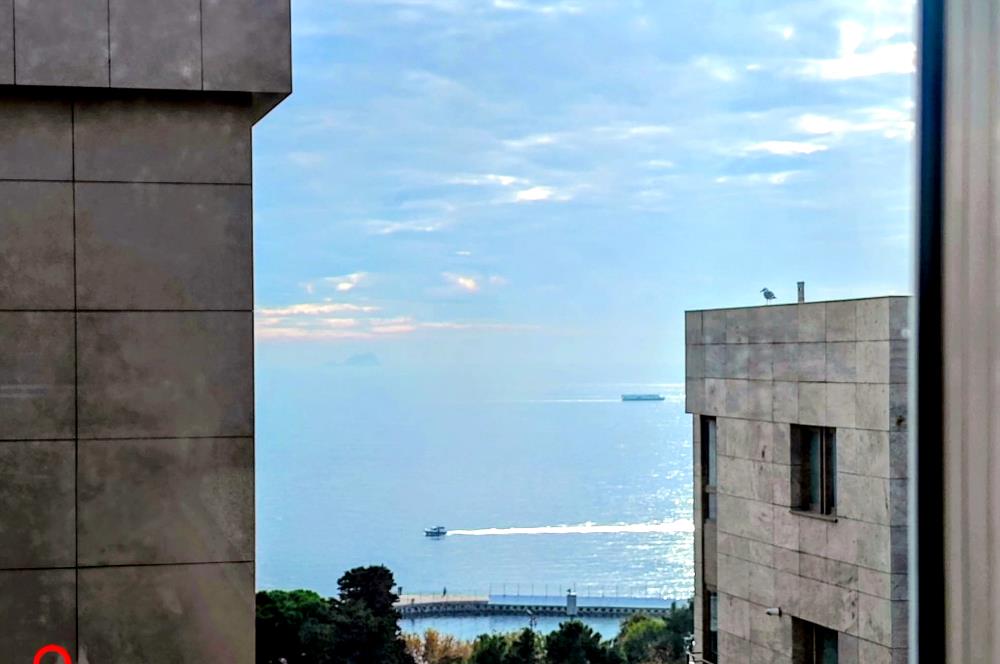  CADDEBOSTAN MEHTAP SOKAKTA KATTA TEK DENİZ MANZARALI SATILIK 4+1