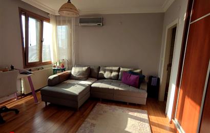  CADDEBOSTAN MEHTAP SOKAKTA KATTA TEK DENİZ MANZARALI SATILIK 4+1