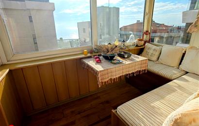  CADDEBOSTAN MEHTAP SOKAKTA KATTA TEK DENİZ MANZARALI SATILIK 4+1