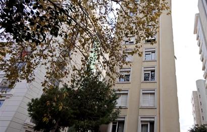  CADDEBOSTAN MEHTAP SOKAKTA KATTA TEK DENİZ MANZARALI SATILIK 4+1