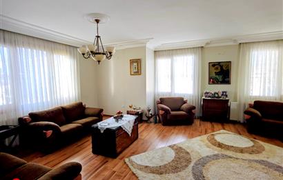  CADDEBOSTAN MEHTAP SOKAKTA KATTA TEK DENİZ MANZARALI SATILIK 4+1