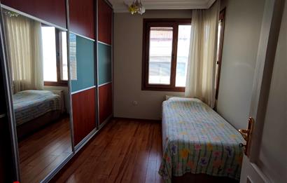  CADDEBOSTAN MEHTAP SOKAKTA KATTA TEK DENİZ MANZARALI SATILIK 4+1