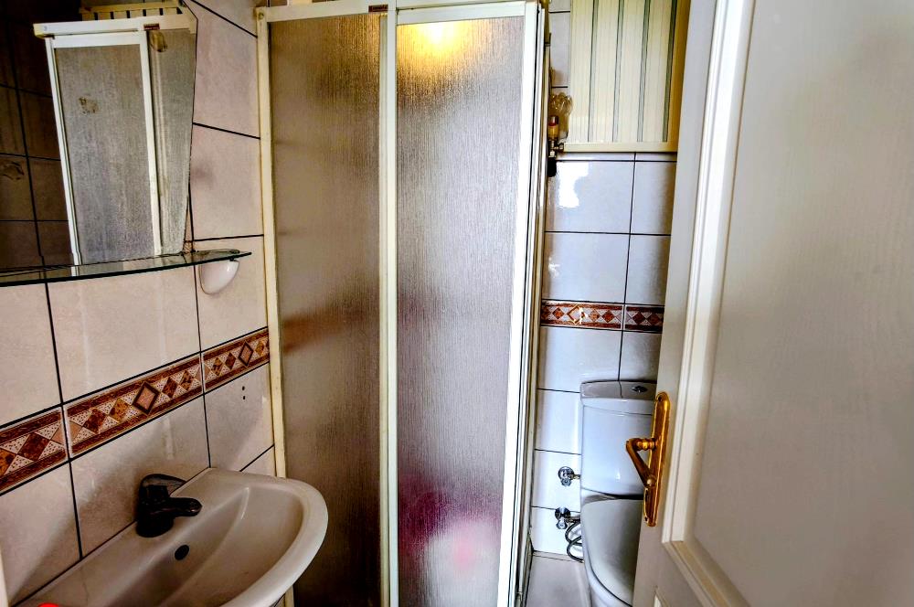  CADDEBOSTAN MEHTAP SOKAKTA KATTA TEK DENİZ MANZARALI SATILIK 4+1