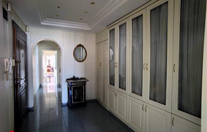  CADDEBOSTAN MEHTAP SOKAKTA KATTA TEK DENİZ MANZARALI SATILIK 4+1